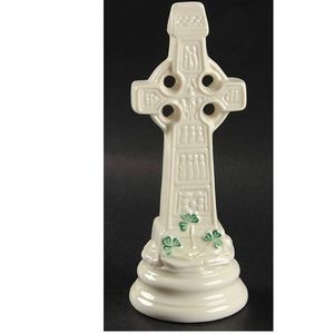 Belleek • Shamrock Standing Celtic Cross